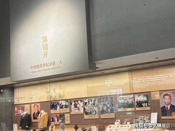 博物馆展柜厂家揭秘馆藏守护者的智能防损奇宝！
